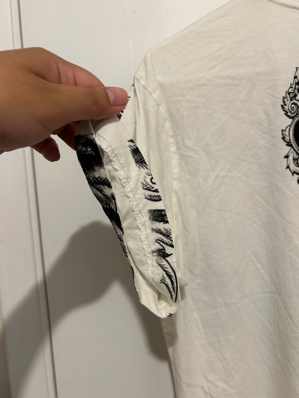 Affliction white & black tee - Picture 9 of 10